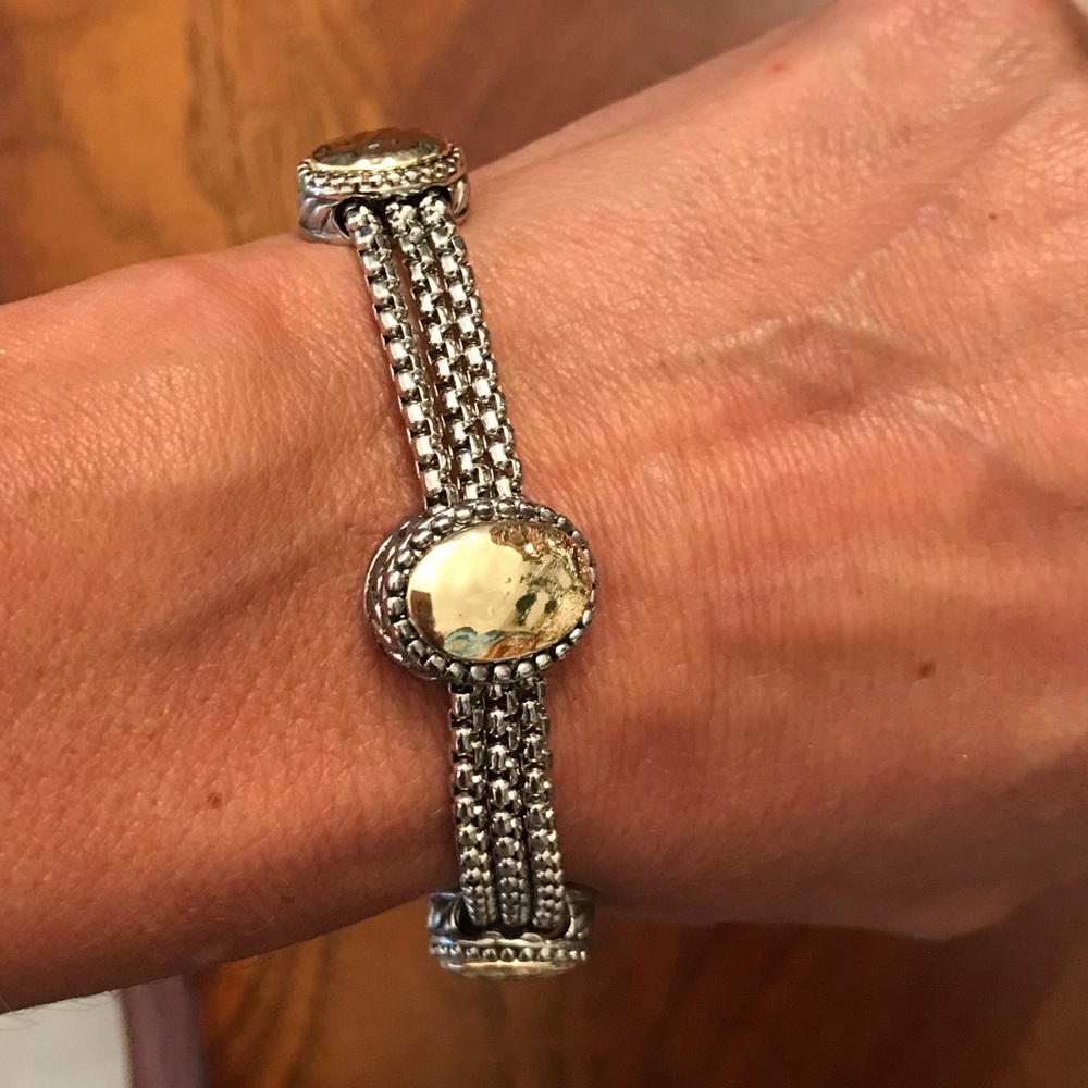 🎉NEW Two-Tone Hammered Style Fashion Bracelet ⭐️
